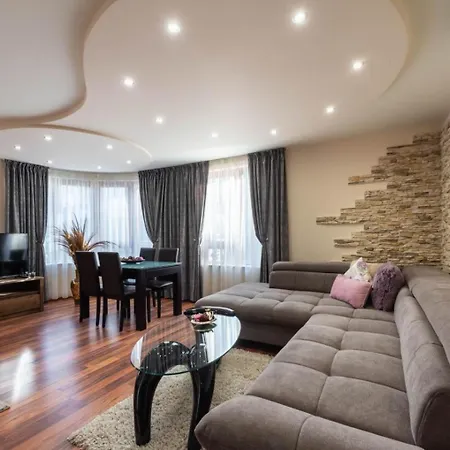 Aventurine Апартамент *